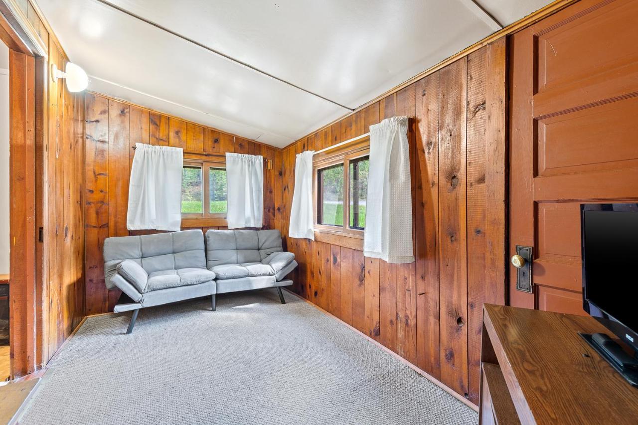 Harney Camp Cabins Хилл-Сити Экстерьер фото