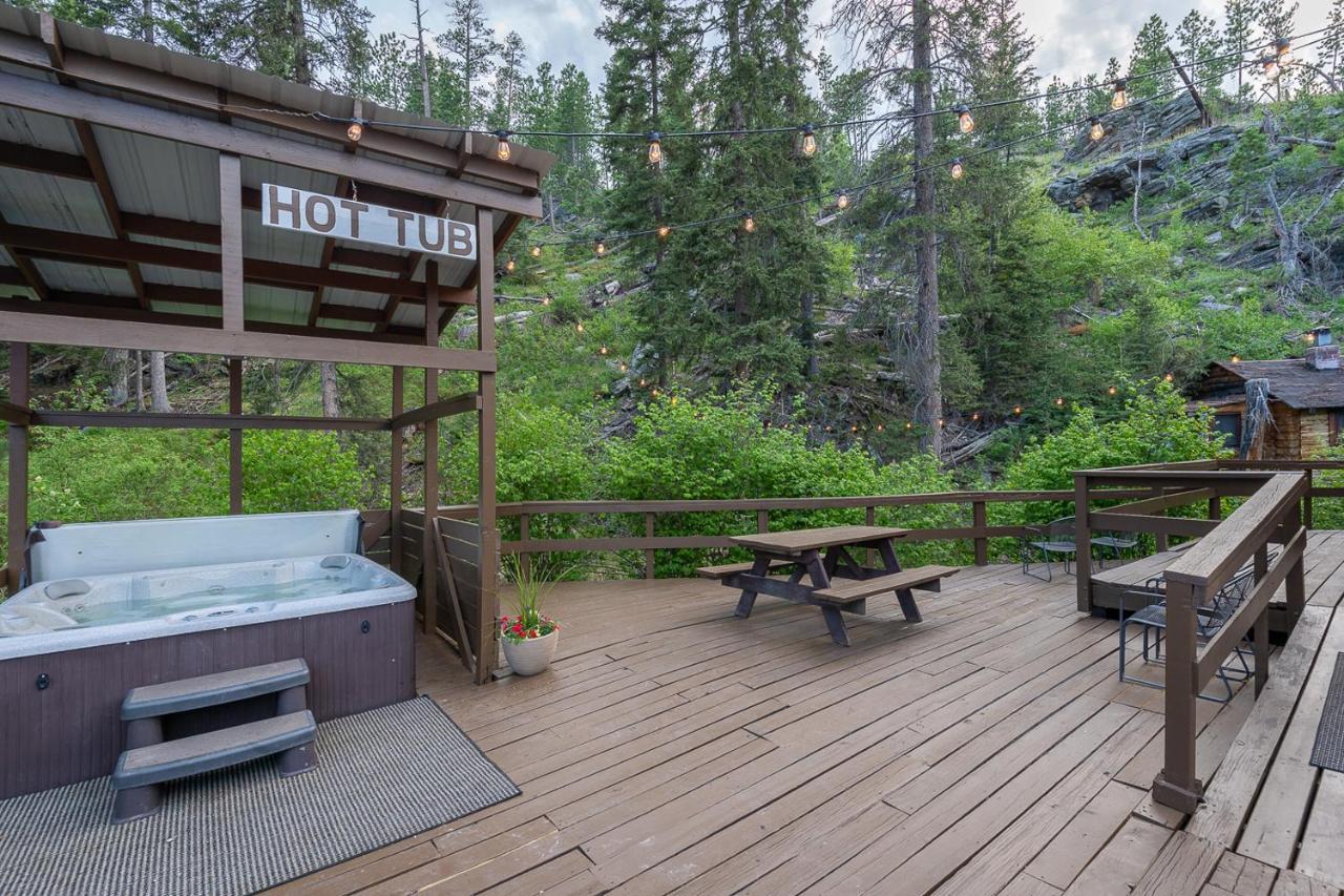 Harney Camp Cabins Хилл-Сити Экстерьер фото